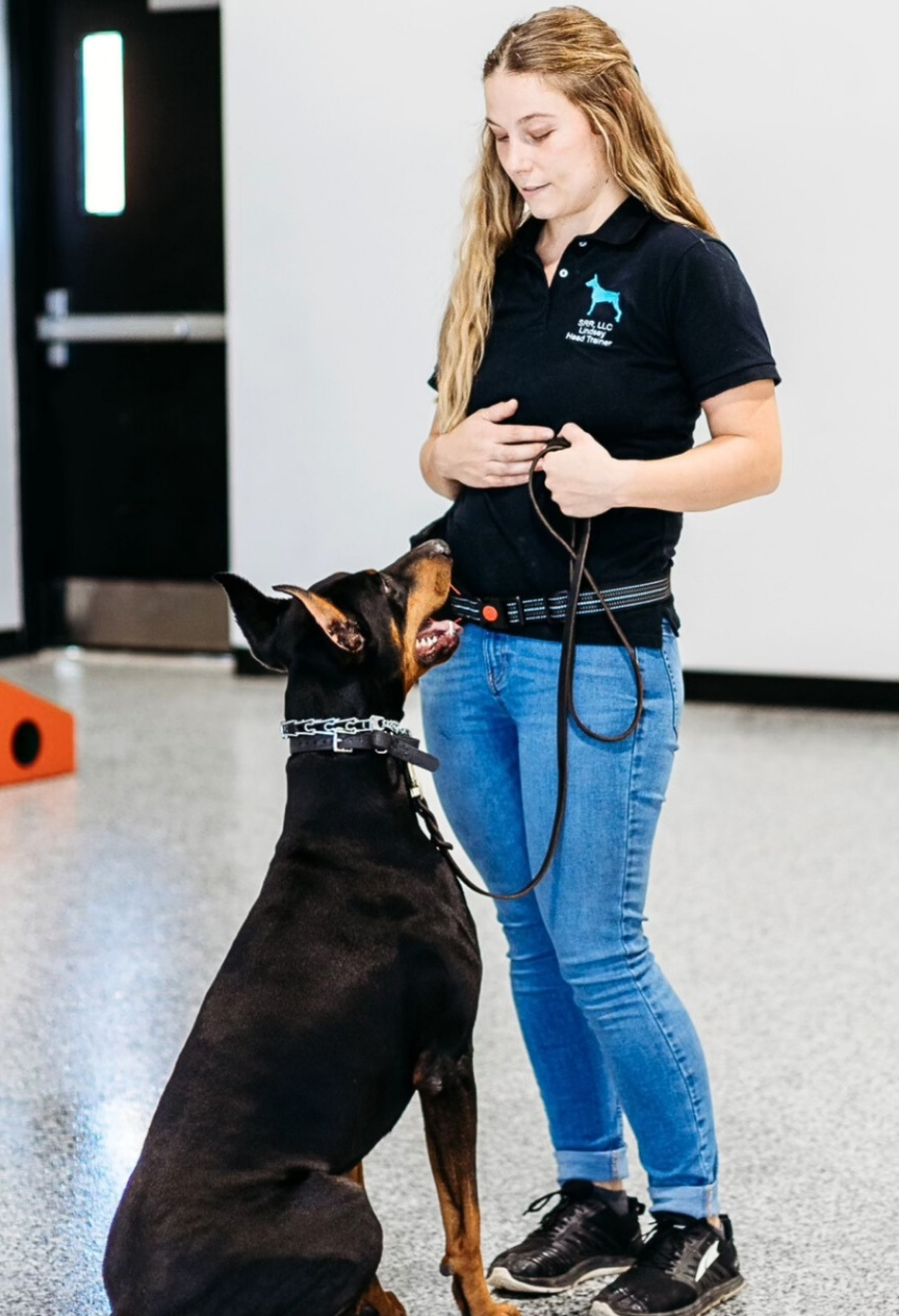 trainer with dog